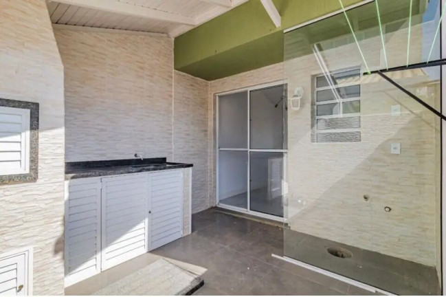 Imagem Casa de Condomínio com 2 Quartos à Venda, 67 m² em Sarandi - Porto Alegre