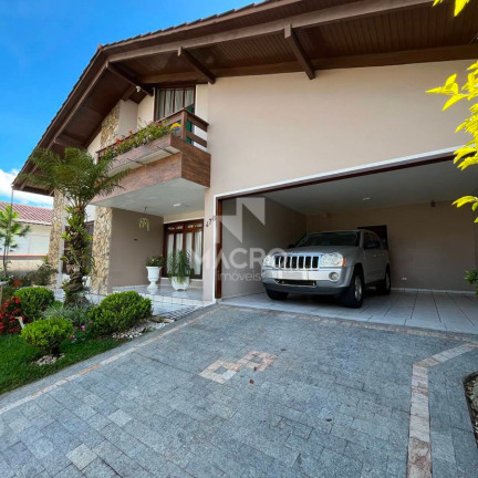 Imagem Casa com 4 Quartos à Venda, 188 m² em Vila Lalau - Jaraguá Do Sul Imagem Casa com 4 Quartos à Venda, 188 m² em Vila Lalau - Jaraguá Do Sul