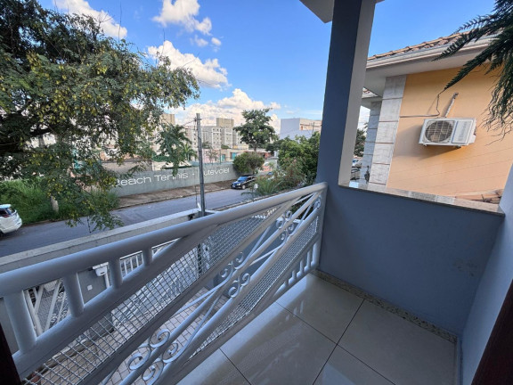 Imagem Casa com 3 Quartos à Venda, 180 m² em Cabral - Contagem Imagem Casa com 3 Quartos à Venda, 180 m² em Cabral - Contagem