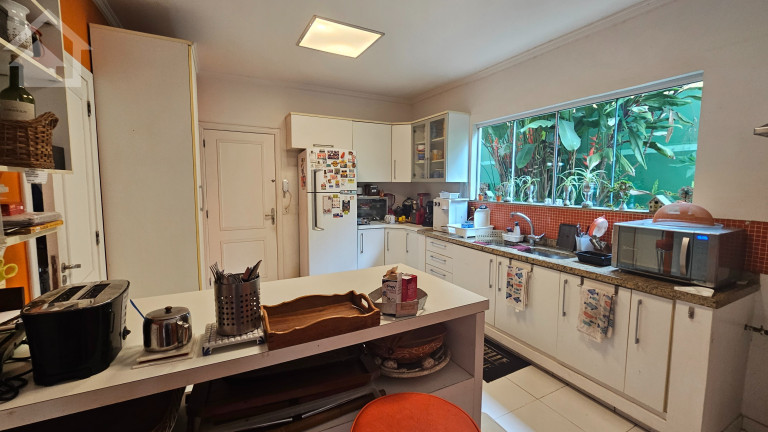 Imagem Casa com 4 Quartos à Venda, 259 m² em Vargem Pequena - Rio De Janeiro
