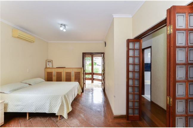Imagem Casa com 4 Quartos à Venda, 270 m² em Nova Caieiras - Caieiras Imagem Casa com 4 Quartos à Venda, 270 m² em Nova Caieiras - Caieiras