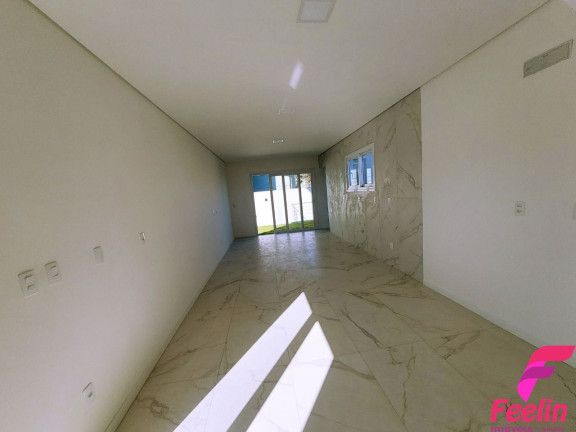 Imagem Casa com 3 Quartos à Venda, 131 m² em Campeche - Florianópolis