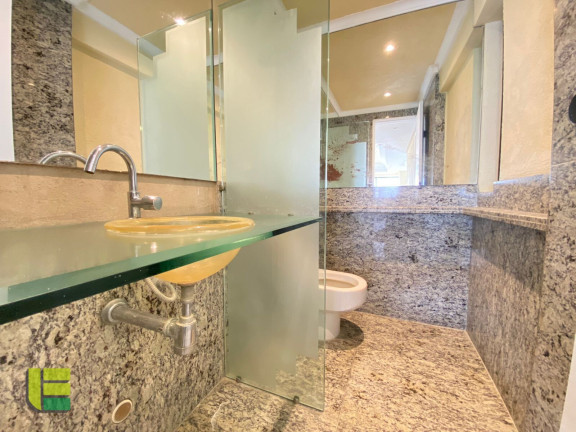 Imagem Apartamento com 4 Quartos à Venda, 201 m² em Espinheiro - Recife