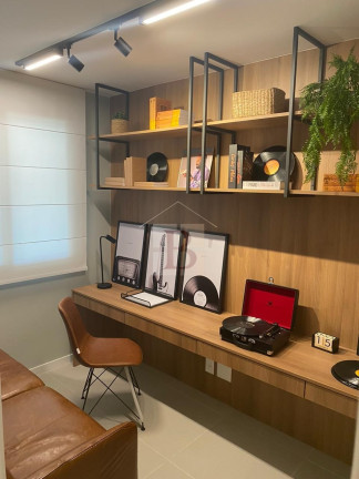 Imagem Imóvel com 2 Quartos à Venda, 72 m² em Icaraí - Niterói Imagem Imóvel com 2 Quartos à Venda, 72 m² em Icaraí - Niterói