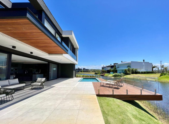 Imagem Casa com 5 Quartos à Venda, 430 m² em -- - Xangri-la