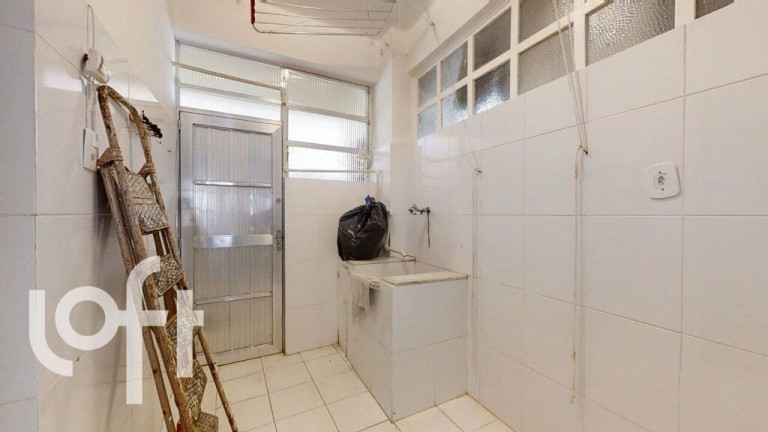 Imagem Imóvel com 2 Quartos à Venda, em Copacabana - Rio De Janeiro Imagem Imóvel com 2 Quartos à Venda, em Copacabana - Rio De Janeiro
