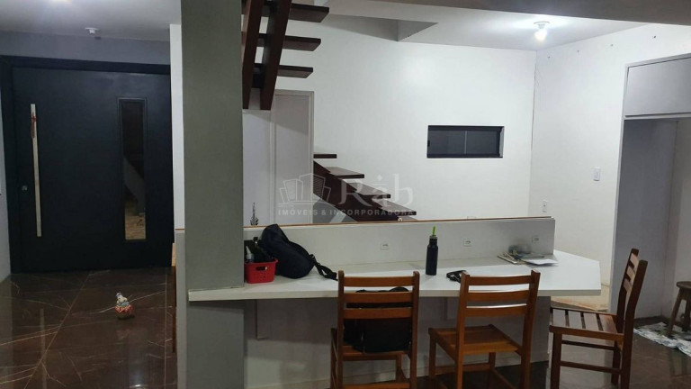 Imagem Sobrado com 3 Quartos à Venda, 220 m² em Santa Regina - Camboriú Imagem Sobrado com 3 Quartos à Venda, 220 m² em Santa Regina - Camboriú