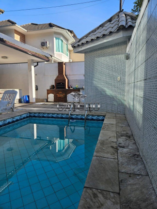 Casa com 3 Quartos à Venda, 198 m² em Vargem Pequena - Rio De Janeiro