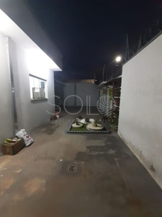 Imagem Casa com 3 Quartos à Venda, 252 m² em Cidade Jardim - Araraquara Imagem Casa com 3 Quartos à Venda, 252 m² em Cidade Jardim - Araraquara
