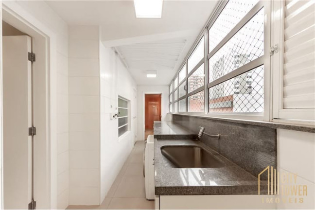 Imagem Apartamento com 3 Quartos à Venda, 198 m² em Itaim Bibi - São Paulo Imagem Apartamento com 3 Quartos à Venda, 198 m² em Itaim Bibi - São Paulo