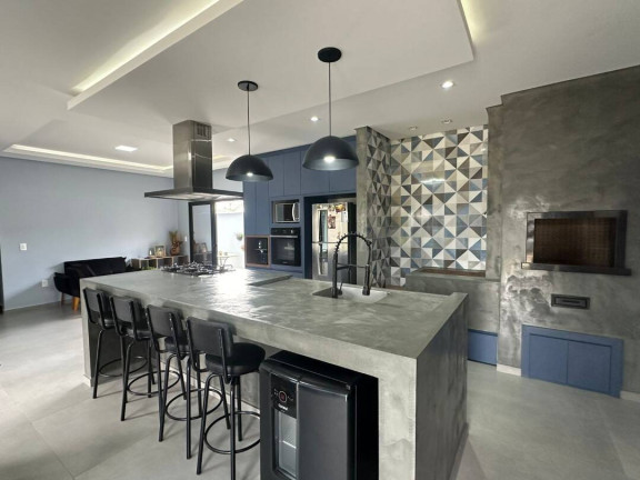 Imagem Casa com 5 Quartos à Venda, 180 m² em Salinas - Balneário Barra Do Sul Imagem Casa com 5 Quartos à Venda, 180 m² em Salinas - Balneário Barra Do Sul