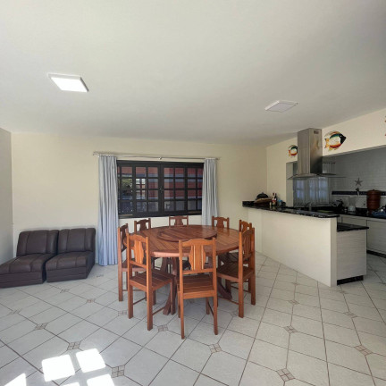 Imagem Casa com 3 Quartos à Venda, 185 m² em Morrinhos - Bombinhas Imagem Casa com 3 Quartos à Venda, 185 m² em Morrinhos - Bombinhas