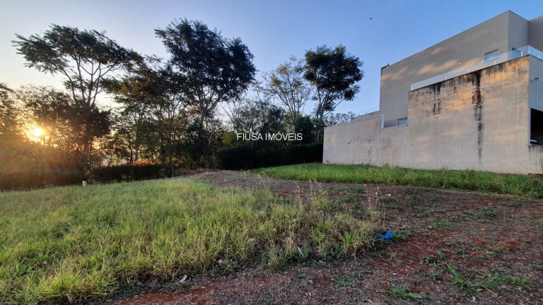Imagem Terreno à Venda, 407 m² em Condomínio Residencial Vista Bella - Bonfim Paulista Imagem Terreno à Venda, 407 m² em Condomínio Residencial Vista Bella - Bonfim Paulista