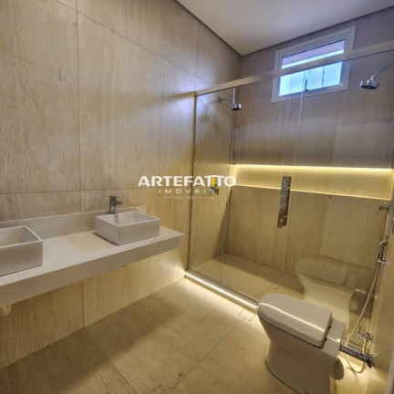 Imagem Casa com 4 Quartos à Venda, 244 m² Imagem Casa com 4 Quartos à Venda, 244 m²