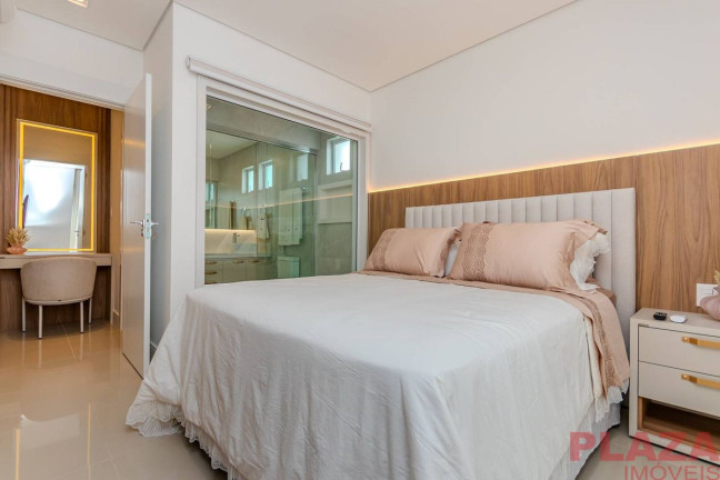 Imagem Apartamento com 3 Quartos à Venda, 129 m² em Centro - Balneário Camboriú Imagem Apartamento com 3 Quartos à Venda, 129 m² em Centro - Balneário Camboriú