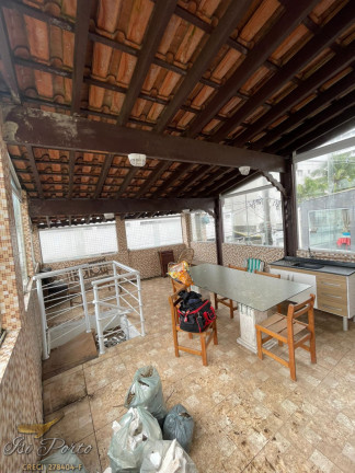 Imagem Sobrado com 2 Quartos à Venda,  em 12 - Praia Grande 
