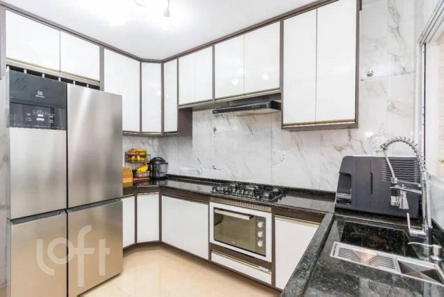 Imagem Sobrado com 3 Quartos à Venda, 180 m² em Boqueirão - Curitiba Imagem Sobrado com 3 Quartos à Venda, 180 m² em Boqueirão - Curitiba