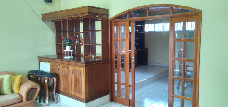 Imagem Casa com 4 Quartos à Venda, 510 m² em Aleixo - Manaus Imagem Casa com 4 Quartos à Venda, 510 m² em Aleixo - Manaus