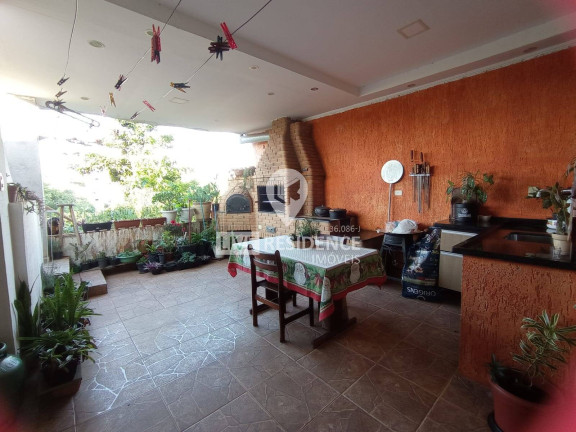 Imagem Casa com 3 Quartos à Venda, 178 m² em Jardim Ipe - Itatiba Imagem Casa com 3 Quartos à Venda, 178 m² em Jardim Ipe - Itatiba