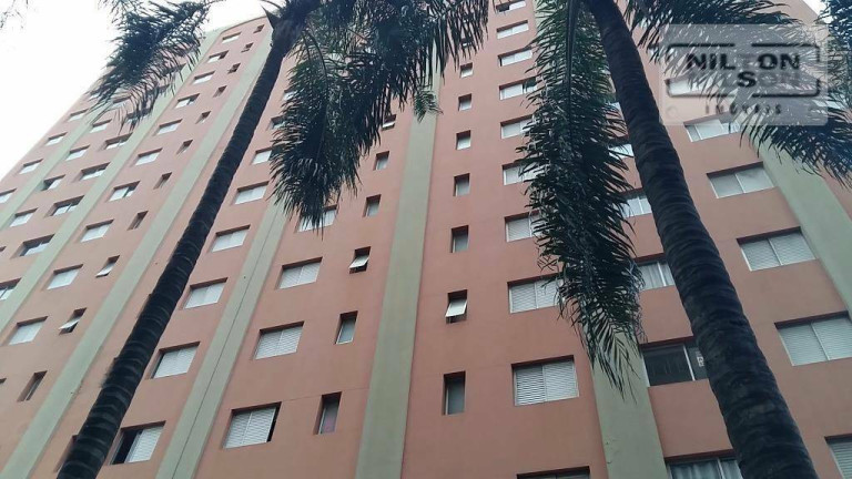 Apartamento com 2 Quartos à Venda,  em Centro - Campinas
