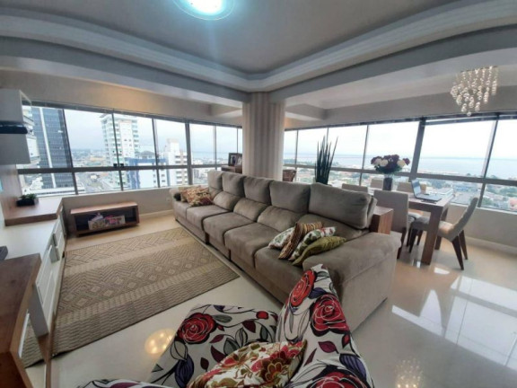Imagem Apartamento com 3 Quartos à Venda, 109 m² em Centro