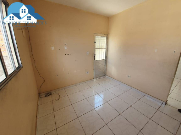 Imagem Casa com 2 Quartos à Venda, 100 m² em Suzano