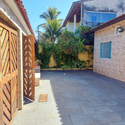 Imagem Casa com 3 Quartos à Venda, 360 m² em Jd São Luiz - Peruíbe Imagem Casa com 3 Quartos à Venda, 360 m² em Jd São Luiz - Peruíbe