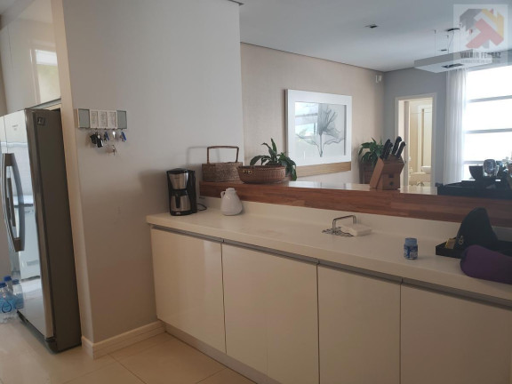 Imagem Casa com 5 Quartos à Venda, 450 m² em Jurerê Internacional - Florianópolis Imagem Casa com 5 Quartos à Venda, 450 m² em Jurerê Internacional - Florianópolis