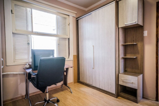 Imagem Apartamento com 2 Quartos à Venda, 90 m² em São João - Porto Alegre Imagem Apartamento com 2 Quartos à Venda, 90 m² em São João - Porto Alegre