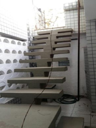 Imagem Imóvel com 7 Quartos à Venda, 270 m² em Serrinha - Fortaleza Imagem Imóvel com 7 Quartos à Venda, 270 m² em Serrinha - Fortaleza