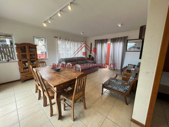 Imagem Casa de Condomínio com 3 Quartos para Alugar,  em Vila Do Peró - Cabo Frio