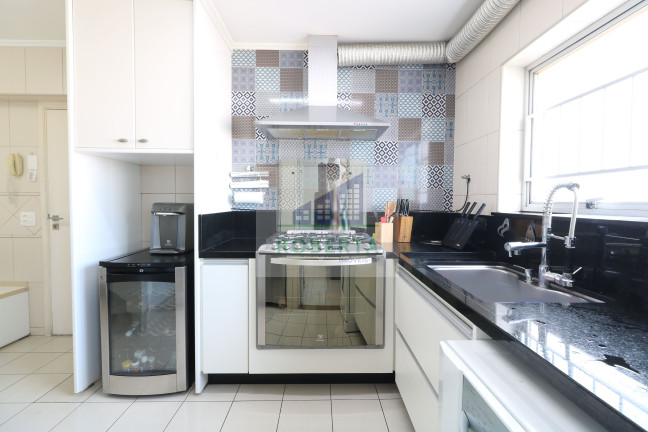 Imagem Apartamento com 4 Quartos à Venda, 170 m² em Moema - São Paulo Imagem Apartamento com 4 Quartos à Venda, 170 m² em Moema - São Paulo