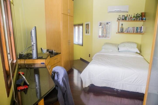 Imagem Casa com 4 Quartos à Venda, 385 m² em Centro - Florianópolis Imagem Casa com 4 Quartos à Venda, 385 m² em Centro - Florianópolis
