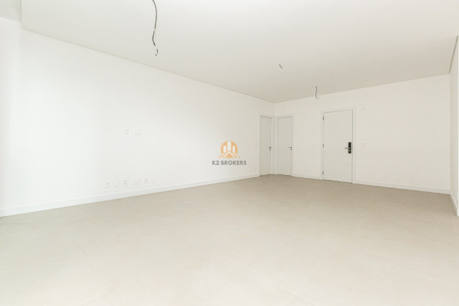 Imagem Imóvel com 2 Quartos à Venda, 131 m² em Bigorrilho - Curitiba Imagem Imóvel com 2 Quartos à Venda, 131 m² em Bigorrilho - Curitiba