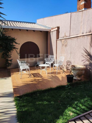 Imagem Casa com 3 Quartos à Venda, 293 m² em Champagnat - Londrina Imagem Casa com 3 Quartos à Venda, 293 m² em Champagnat - Londrina