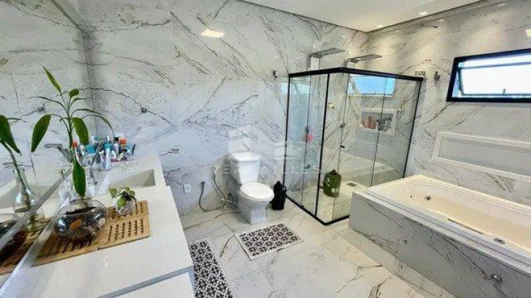 Imagem Casa com 5 Quartos à Venda, 348 m² em Aponia - Porto Velho Imagem Casa com 5 Quartos à Venda, 348 m² em Aponia - Porto Velho