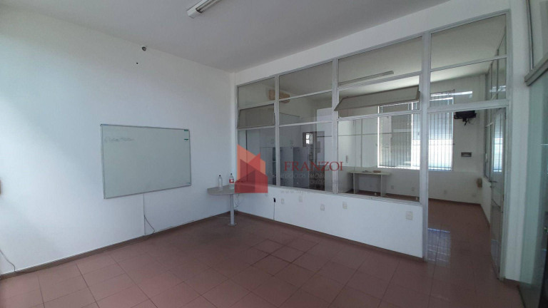 Galpão para Alugar, 275 m² em São João - Itajaí