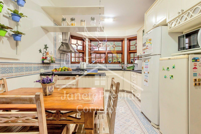 Imagem Casa de Condomínio com 4 Quartos para Alugar, 340 m² em Alphaville - Santana De Parnaíba Imagem Casa de Condomínio com 4 Quartos para Alugar, 340 m² em Alphaville - Santana De Parnaíba