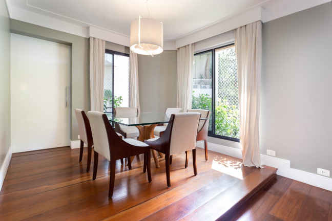 Imagem Apartamento com 3 Quartos à Venda, 206 m² em Vila Nova Conceição - São Paulo