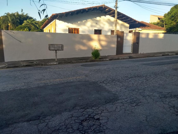 Casa com 4 Quartos à Venda, 250 m² em Centro - Itatiba