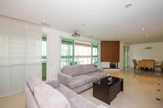 Apartamento com 3 Quartos à Venda, 208 m² em Vila Suzana - São Paulo