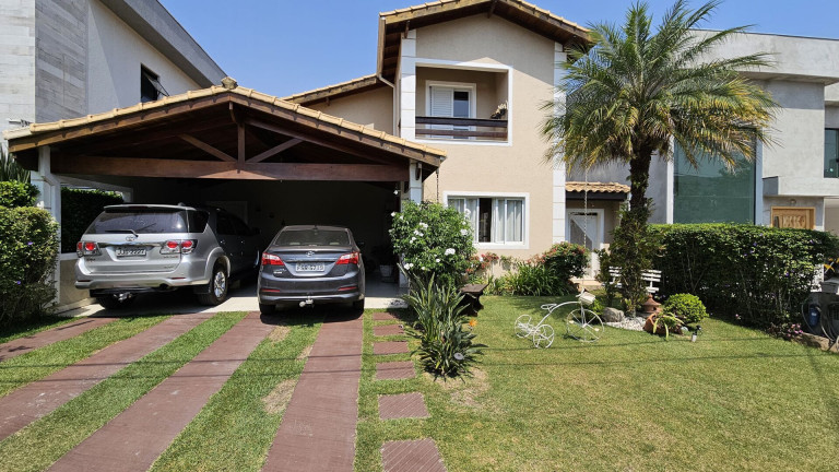 Sobrado com 5 Quartos à Venda, 202 m² em Botujuru - Mogi Das Cruzes