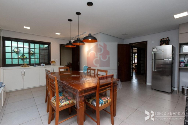 Imagem Casa com 3 Quartos à Venda, 330 m² em Ipanema - Porto Alegre Imagem Casa com 3 Quartos à Venda, 330 m² em Ipanema - Porto Alegre