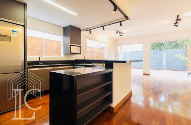 Imagem Casa com 3 Quartos à Venda, 300 m² em Morumbi - São Paulo Imagem Casa com 3 Quartos à Venda, 300 m² em Morumbi - São Paulo
