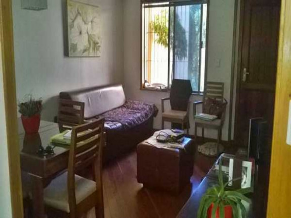 Imagem Sobrado com 3 Quartos à Venda, 98 m² em Jardim Itu Sabará - Porto Alegre Imagem Sobrado com 3 Quartos à Venda, 98 m² em Jardim Itu Sabará - Porto Alegre