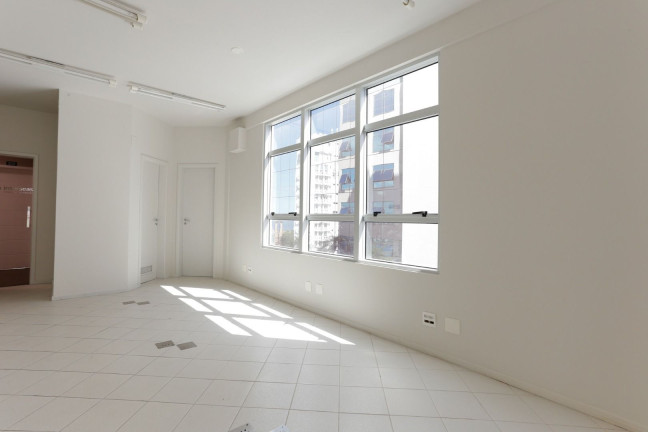 Imagem Sala Comercial para Alugar, 153 m² em Centro - Florianópolis Imagem Sala Comercial para Alugar, 153 m² em Centro - Florianópolis