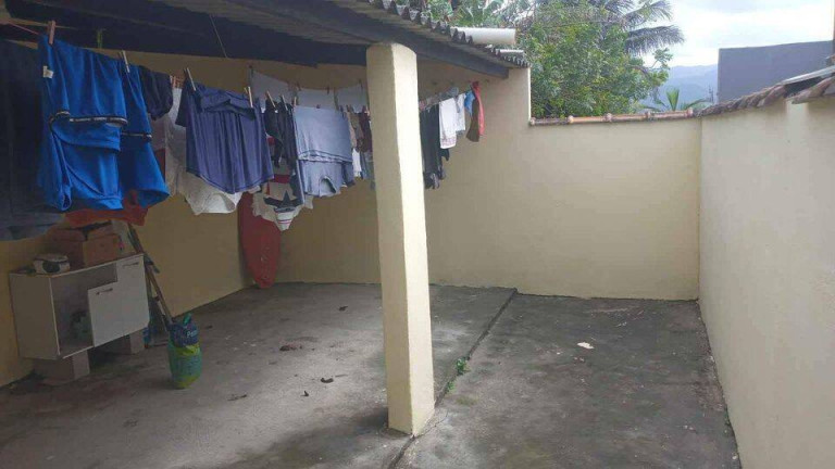 Imagem Casa com 2 Quartos à Venda, 135 m² em Golfinho - Caraguatatuba