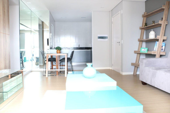 Imagem Apartamento com 2 Quartos à Venda, 99 m² em Cristo Rei - Curitiba