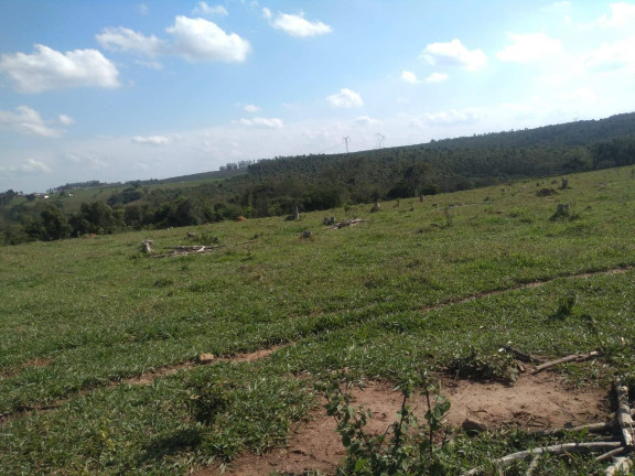 Imagem Fazenda à Venda, 726 m² em Bairro Do Cercado - Araçoiaba Da Serra Imagem Fazenda à Venda, 726 m² em Bairro Do Cercado - Araçoiaba Da Serra