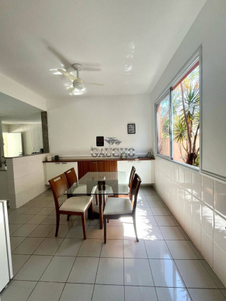 Imagem Casa com 5 Quartos à Venda, 700 m² em Barra Da Tijuca - Rio De Janeiro Imagem Casa com 5 Quartos à Venda, 700 m² em Barra Da Tijuca - Rio De Janeiro